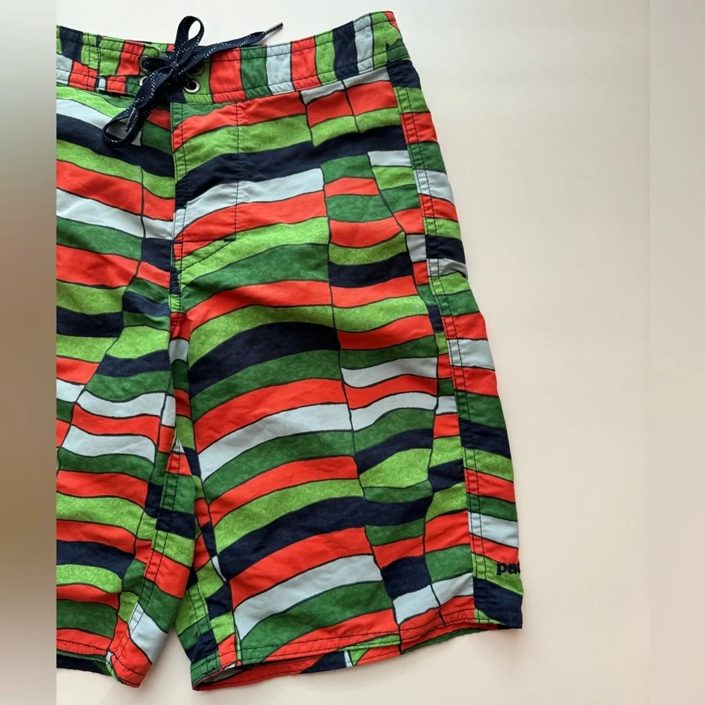 Patagonia Wavefarer Board Swim Surf Patterned Shorts Boys 8